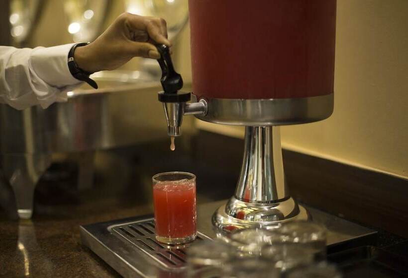 Fotos del hotel Mint Otm:  18