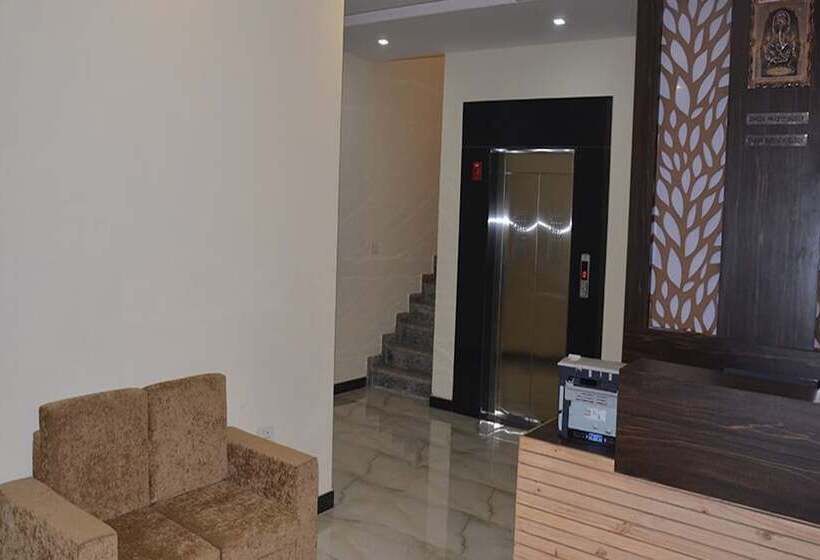 Fotos del hotel The Grand Kukas:  2