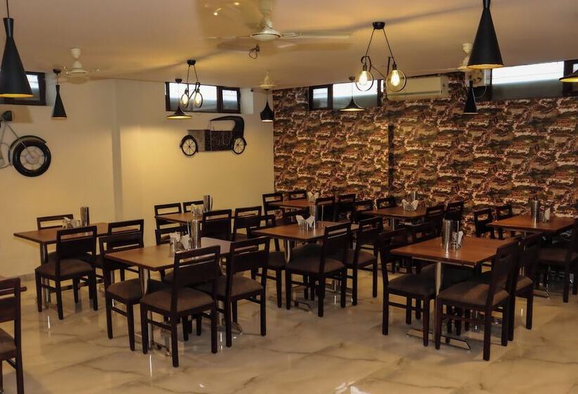 Fotos del hotel The Grand Kukas:  7