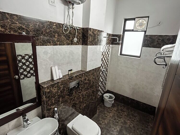 Fotos del hotel The Grand Kukas:  11