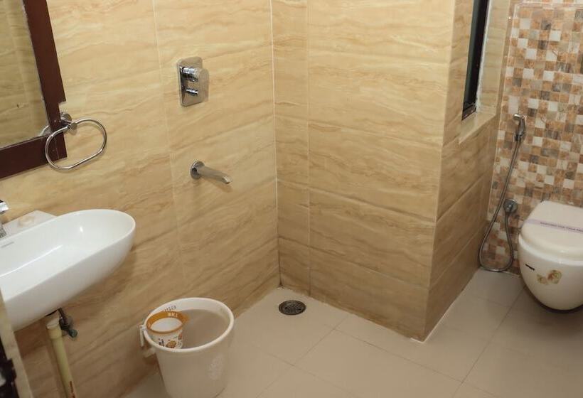 Fotos del hotel The Grand Kukas:  14