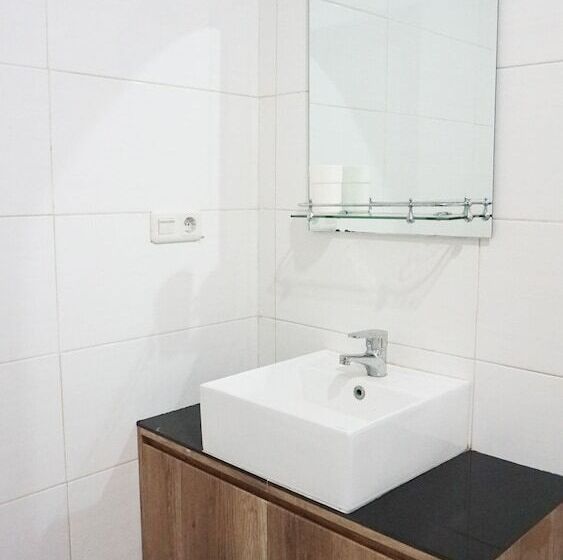 Fotos del hotel Urooms Senopati:  6