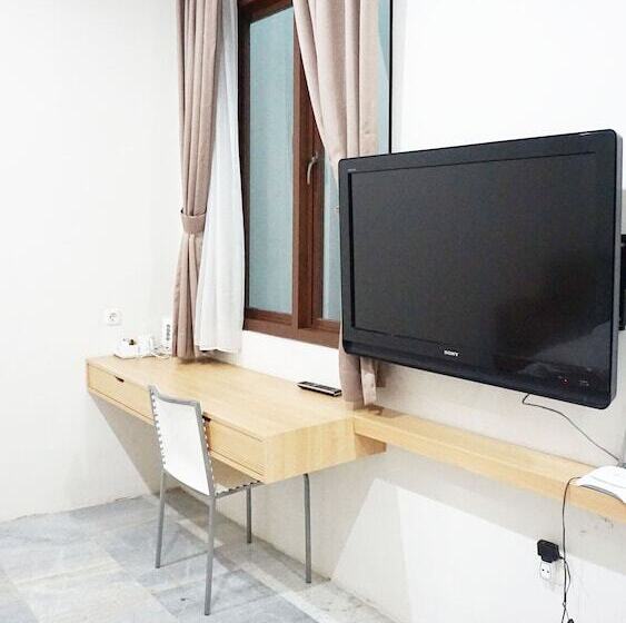 Fotos del hotel Urooms Senopati:  12