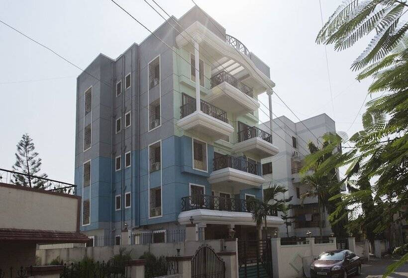 Oyo 10244 Hotel Krishna Inn