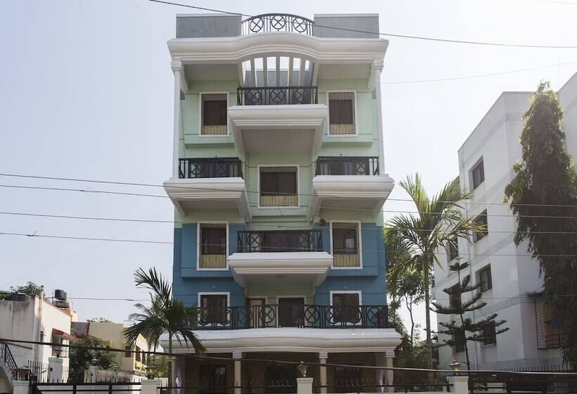 Fotos del hotel Oyo 10244 Hotel Krishna Inn:  2