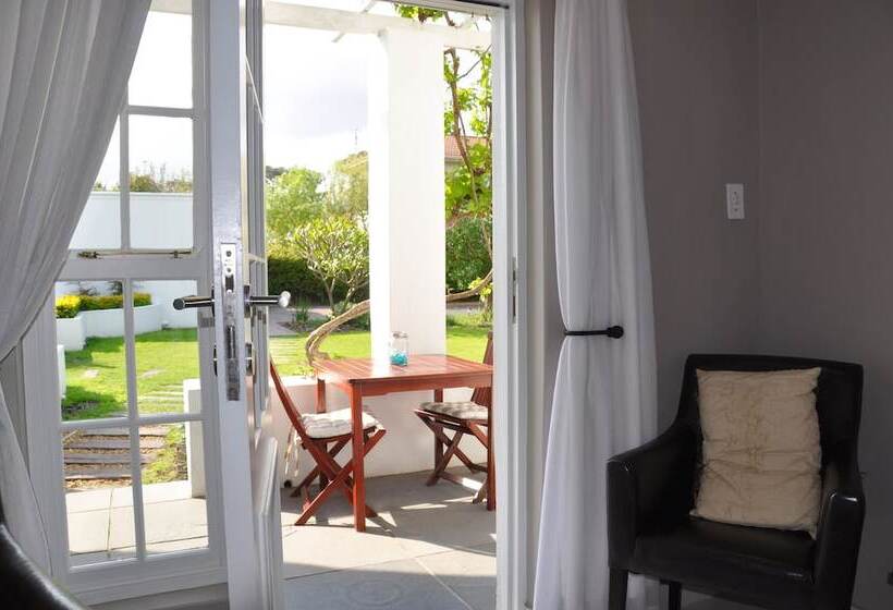 Fotos del hotel Alphabed:  18