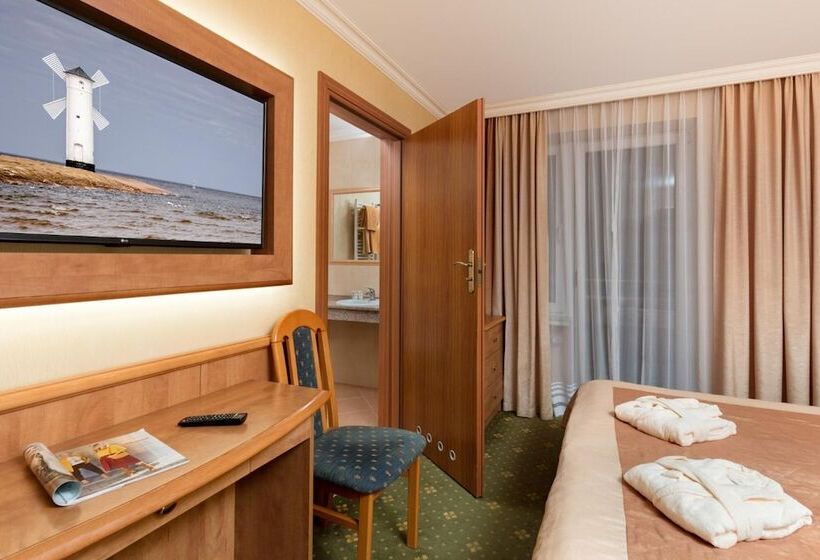 Fotos del hotel Polaris Iii:  15