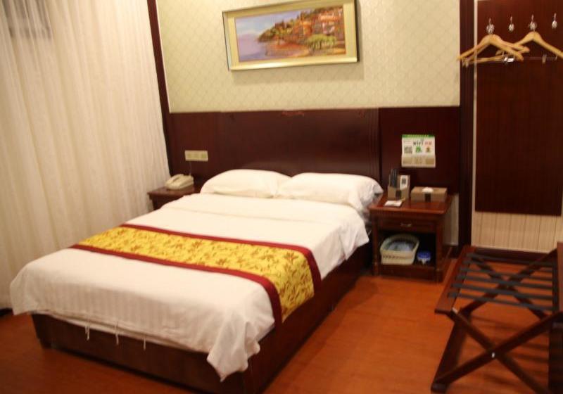 Fotos del hotel Greentree Alliance Shenzhen Baoan Fuyong Bus Station:  2