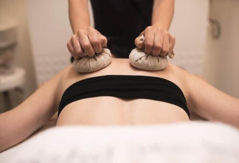 Fotos del hotel Pompaelo Urban Spa:  5