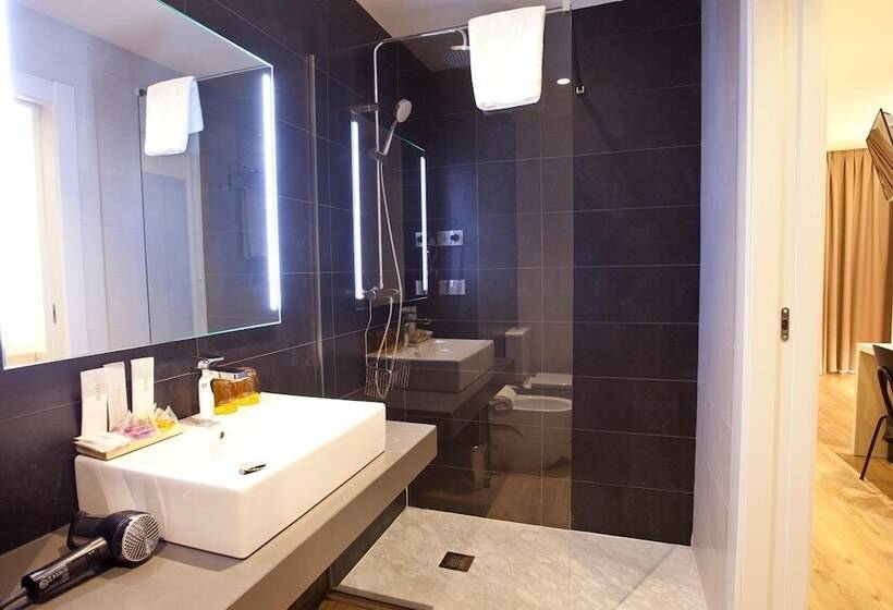 Fotos del hotel Pompaelo Urban Spa:  14