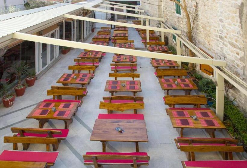 Fotos del hotel Aspalathos Residence:  11