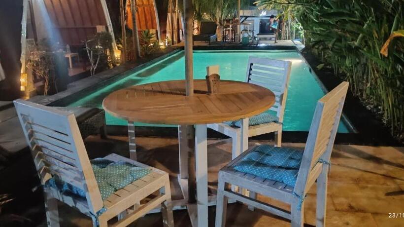 Fotos del hotel Uki Bungalow:  4