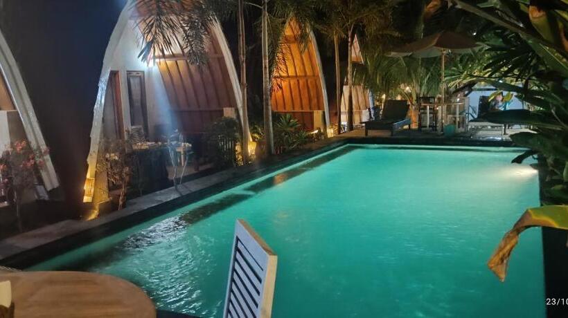 Fotos del hotel Uki Bungalow:  11