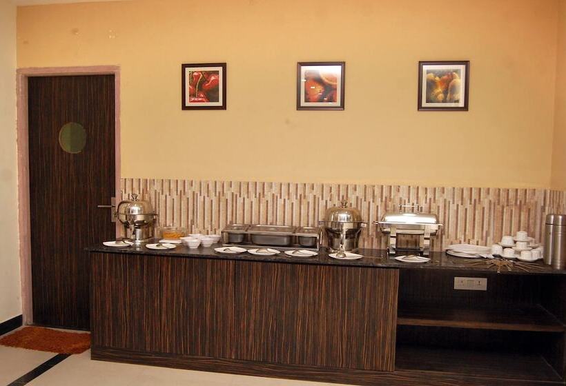 Fotos del hotel Orange Inn  Manapakkam:  5