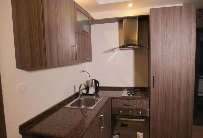 Fotos del hotel Almond Hotel Apartments:  9