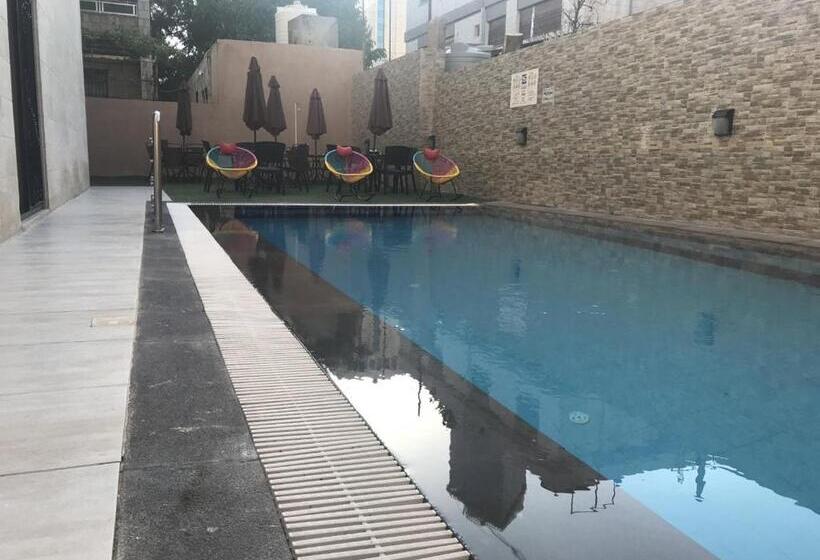 Fotos del hotel Almond Hotel Apartments:  19