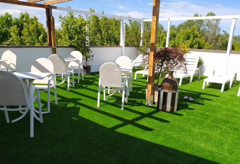 Fotos del hotel Kristalex Pet Family:  5