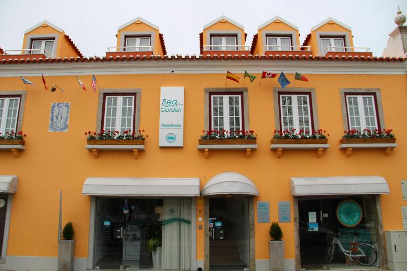 Sea Garden, Residência