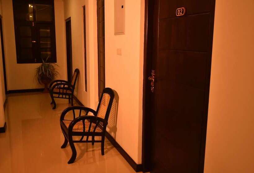 Fotos del hotel Lochana Beach:  5