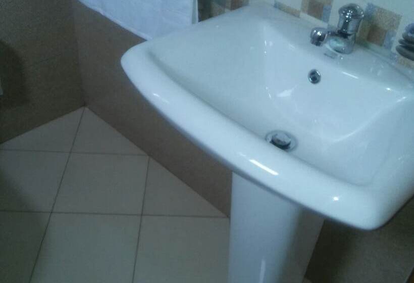 Fotos del hotel The Raspberry Cottage:  8