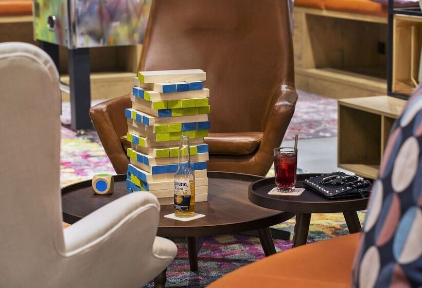 Fotos del hotel Moxy Duesseldorf South:  6