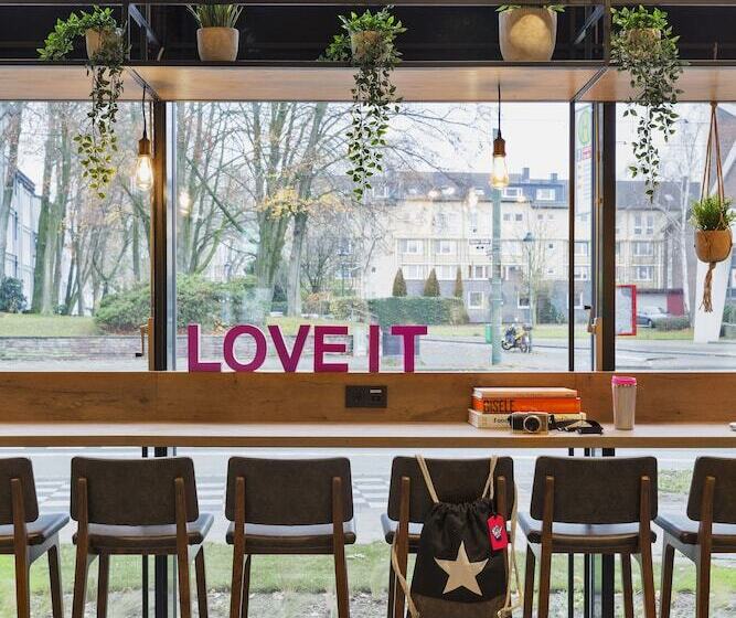 Fotos del hotel Moxy Duesseldorf South:  14