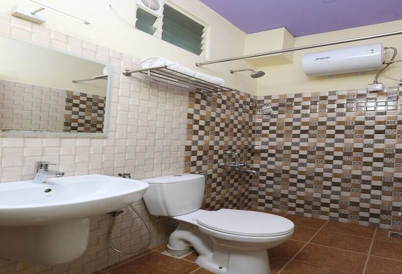 Fotos del hotel Fab Colors Apartment:  6