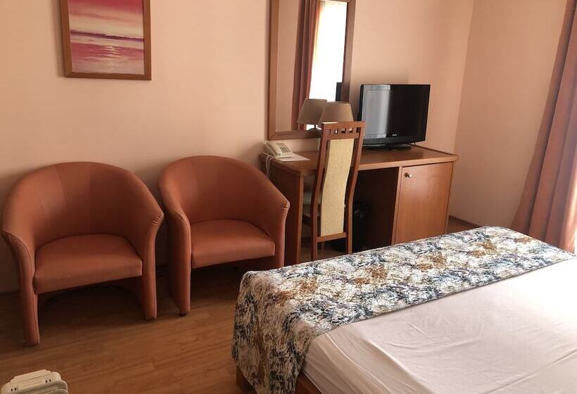 Fotos del hotel Mena:  2