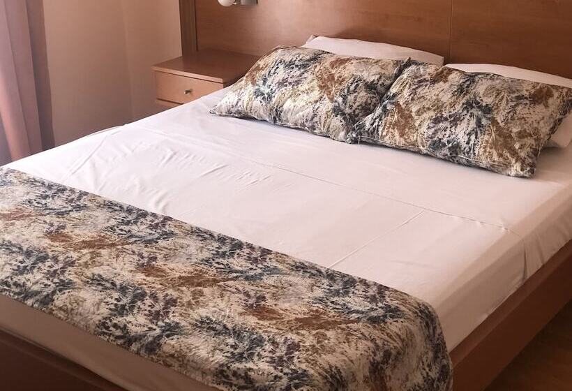 Fotos del hotel Mena:  14