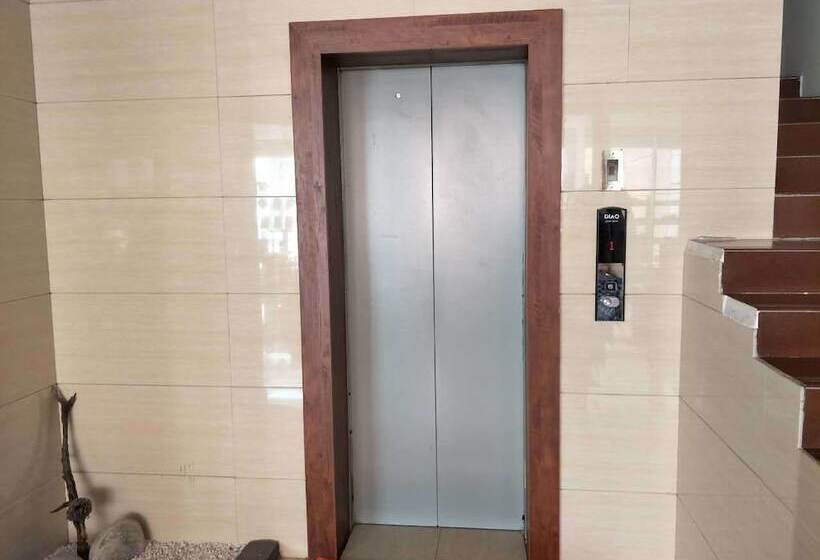 Fotos del hotel Shan Jian Yun Ge:  9