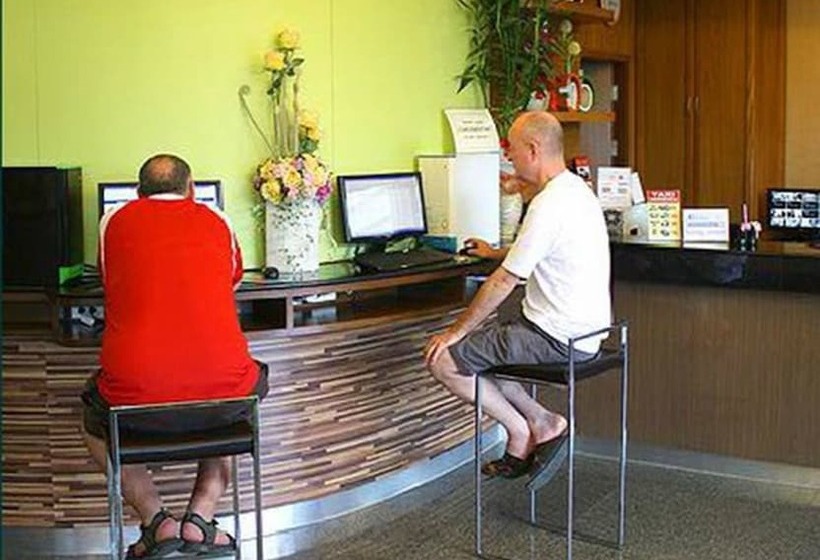 Fotos del hotel D Apartment 2:  14