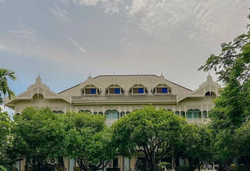 At Pingnakorn Riverside