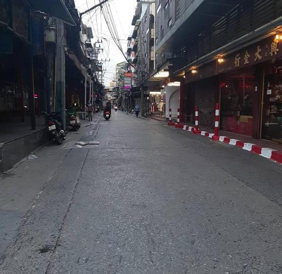 Fotos del hotel Pratunam19:  24