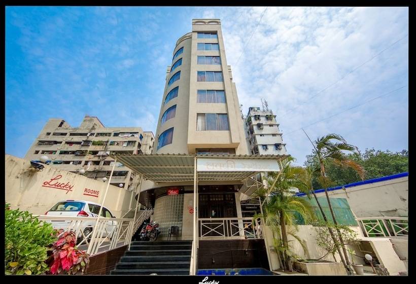 Fotos del hotel Lucky Hotel Goregaon:  4