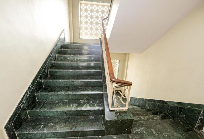 Fotos del hotel Lucky Hotel Goregaon:  7