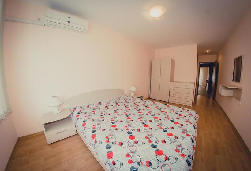 Fotos del hotel Orchid Fort Garden:  4