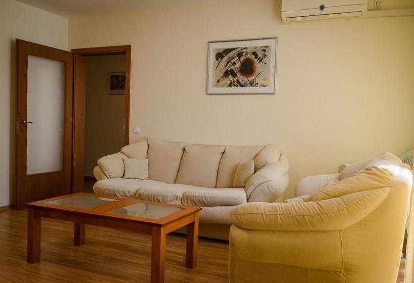 Fotos del hotel Orchid Fort Garden:  3