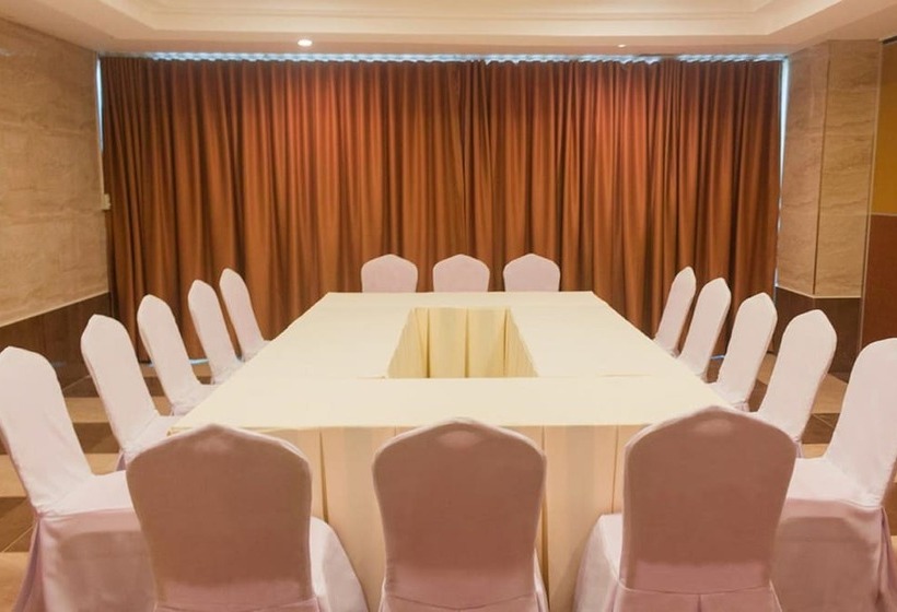 Fotos del hotel One Central  & Suites  Multiple Use:  5