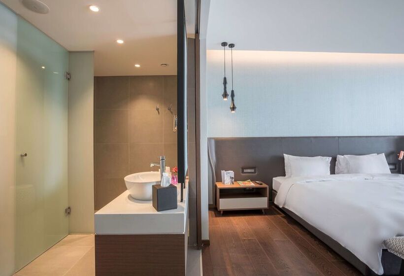 Fotos del hotel Radisson Blu Hotel, Larnaca:  17