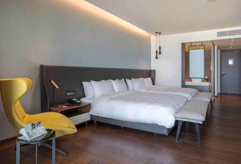 Fotos del hotel Radisson Blu Hotel, Larnaca:  15