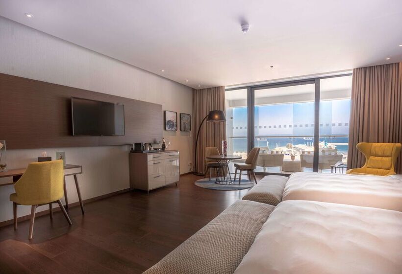 Fotos del hotel Radisson Blu Hotel, Larnaca:  19