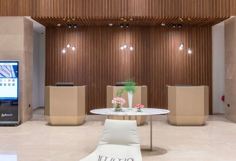 Fotos del hotel Radisson Blu Hotel, Larnaca:  21