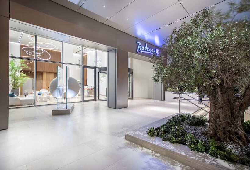 Fotos del hotel Radisson Blu Hotel, Larnaca:  18