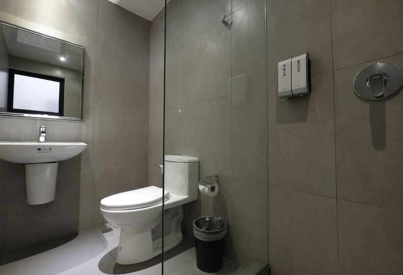 Fotos del hotel U S Makati:  13