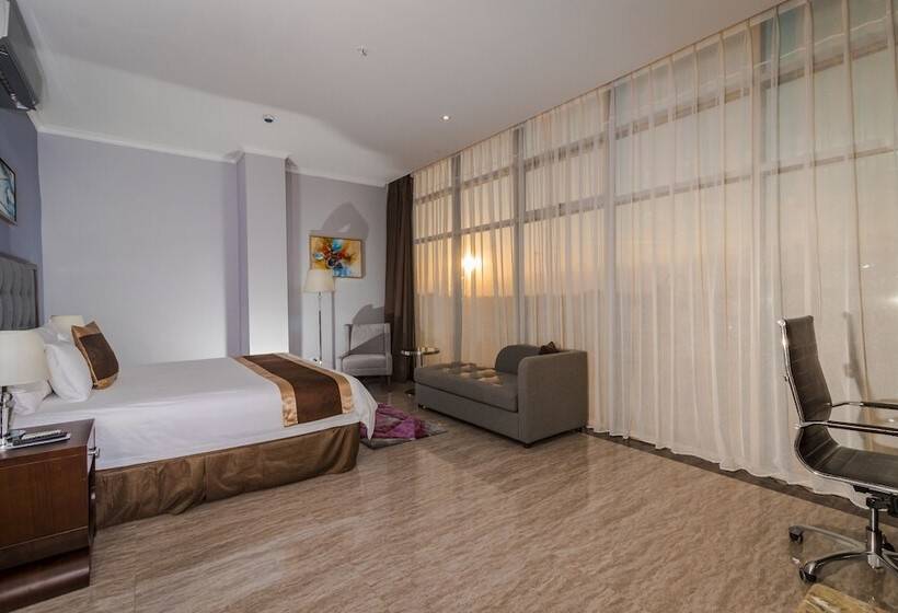 Fotos del hotel City Plaza  & Suites:  12