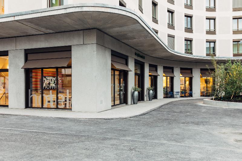 Fotos del hotel Harry S Home  & Apartments:  8