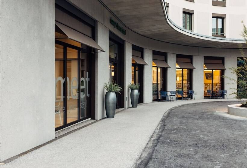 Fotos del hotel Harry S Home  & Apartments:  16