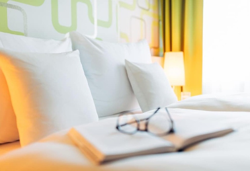 Fotos del hotel Harry S Home  & Apartments:  18