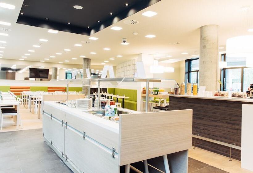 Fotos del hotel Harry S Home  & Apartments:  19