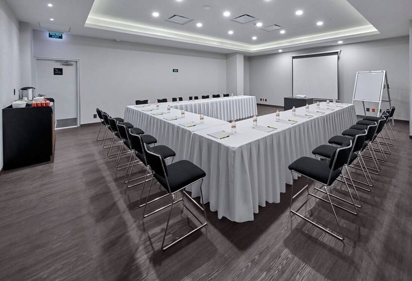 Fotos del hotel City Express Cdmx La Villa:  14